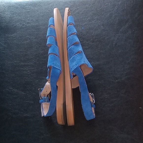 Halogen, blue suede sandals, size 5 M, Sale! 2 for $20.00! - Picture 3 of 8